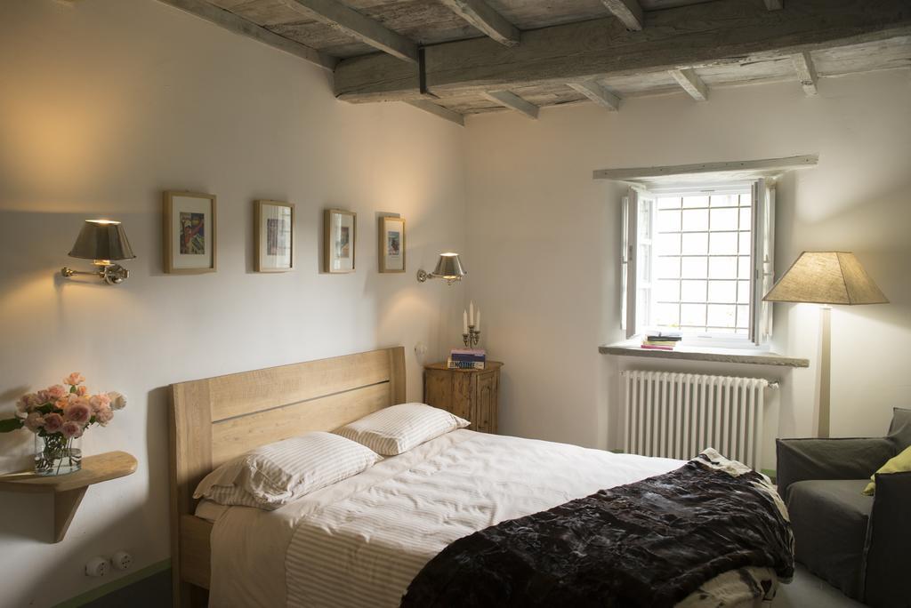 Sasso Al Melo - Apartments กูติญาโน ภายนอก รูปภาพ